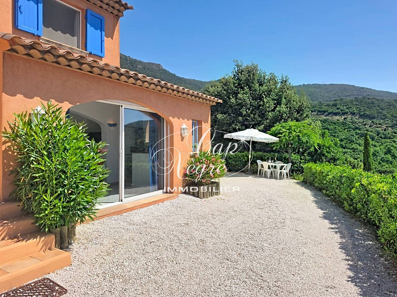Appartement entier, Appart T2  pour 4 personnes vue mer sur les hauteurs de Cavalière in Cavalière, Le Lavandou