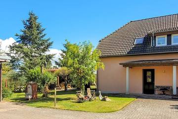 Ferienwohnung für 2 Personen, mit Terrasse und Garten in Lüssow