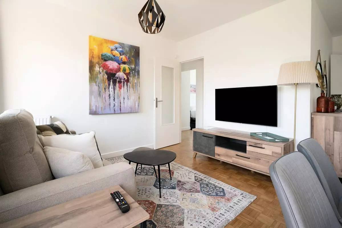 Ganze Wohnung, Ferienwohnungen für 4 Personen in Puteaux, Hauts-de-Seine