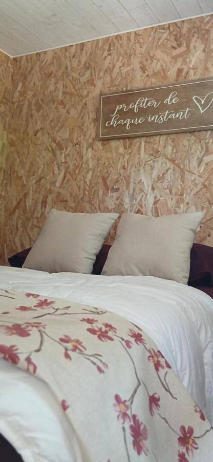 Maison de campagne pour 3 personnes, avec jardin ainsi que vue et terrasse à Saint-Maurice-lès-Couches