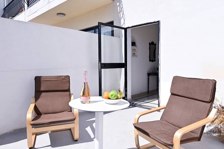 Apartment for 4 people, with balcony and ocean view, child-friendly in San Giljan