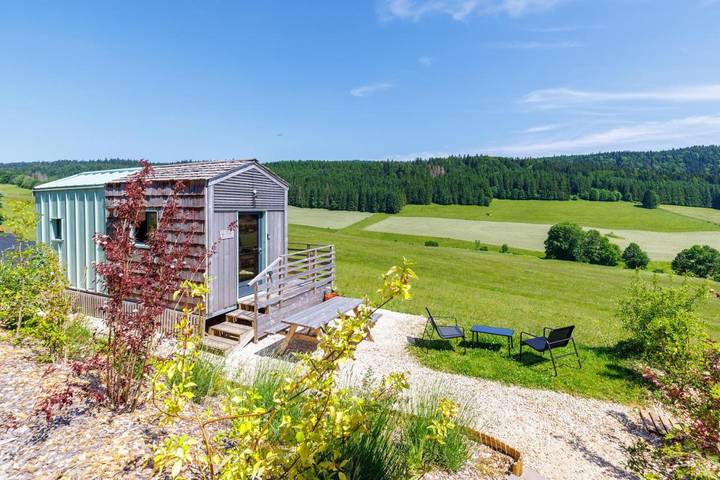 Gîte pour 2 personnes, avec terrasse et vue à Les Alliés
