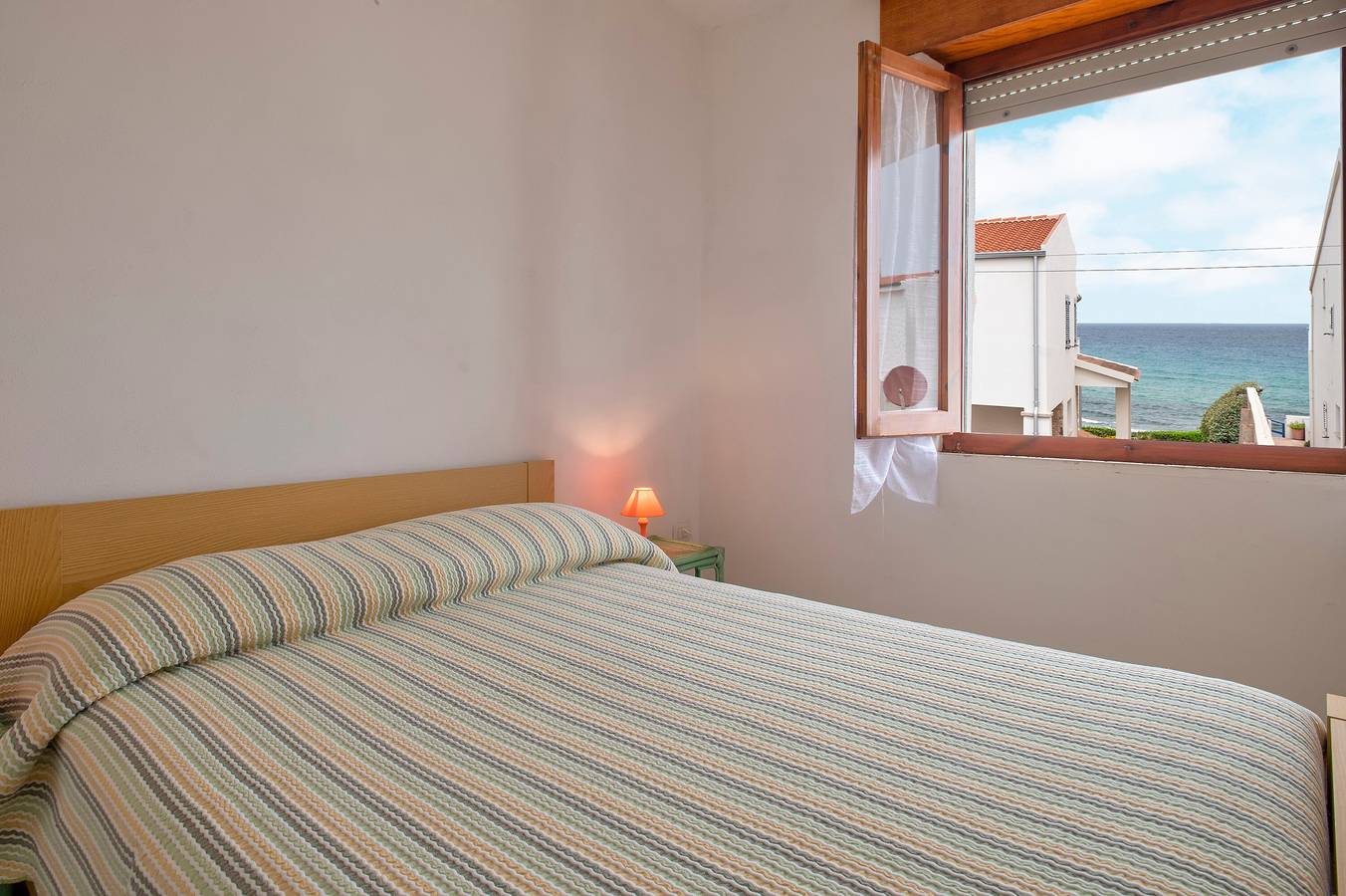 Appartamento intero, Appartamento 'Brezza Marina 2' con Balcone in Lu Bagnu, Castelsardo