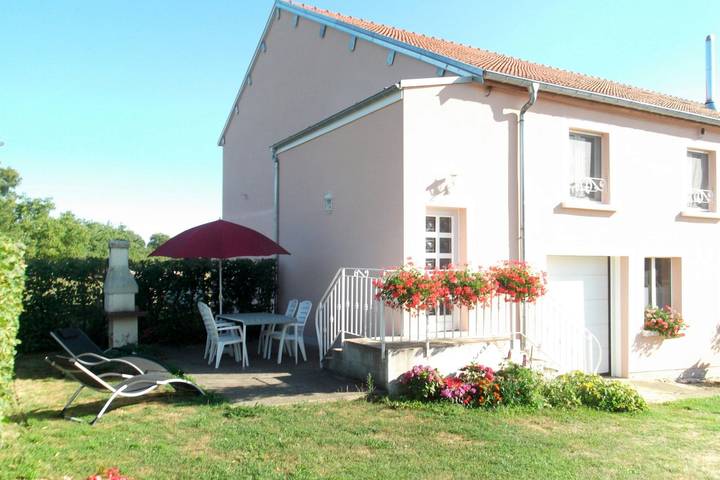 Gîte pour 4 personnes, avec jardin