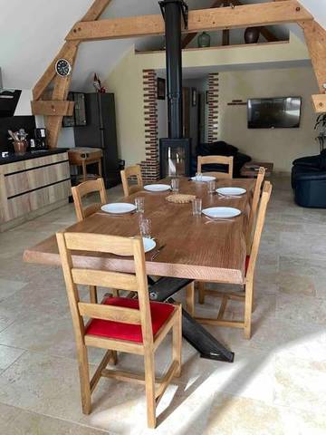 Gîte pour 6 personnes, avec jardin et vue à Nécy