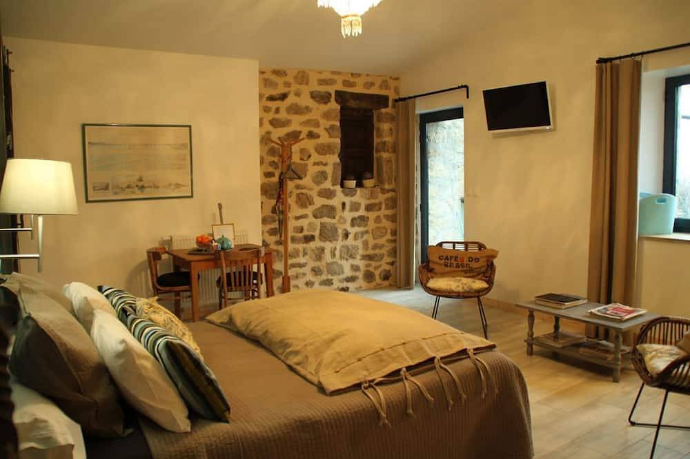 Chambre d'hôtes dans les montagnes ardéchoises (petits déjeuners compris) in Chirols, Parc naturel régional des Monts d'Ardèche