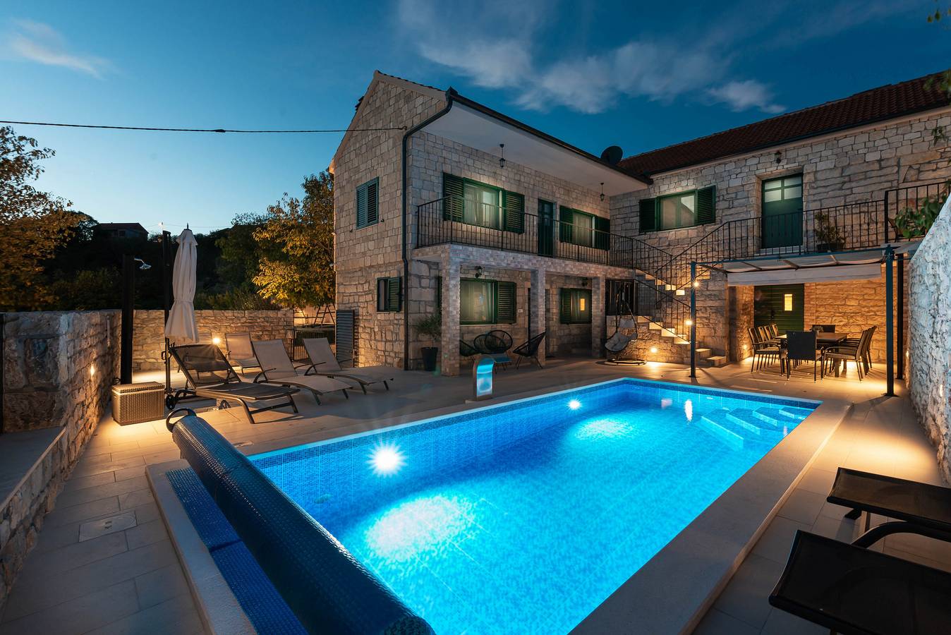 Villa Didovi snovi with pool in Lišane Ostrovičke, Zadar