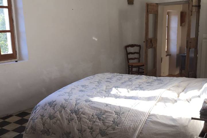 Gîte pour 8 personnes, avec jardin à Tornac - 3