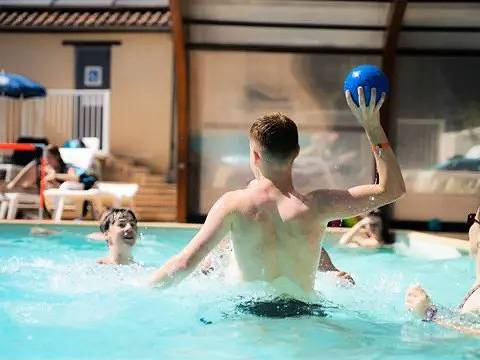 Chalet pour 4 Personnes in Saint-Geniès, Périgord Noir