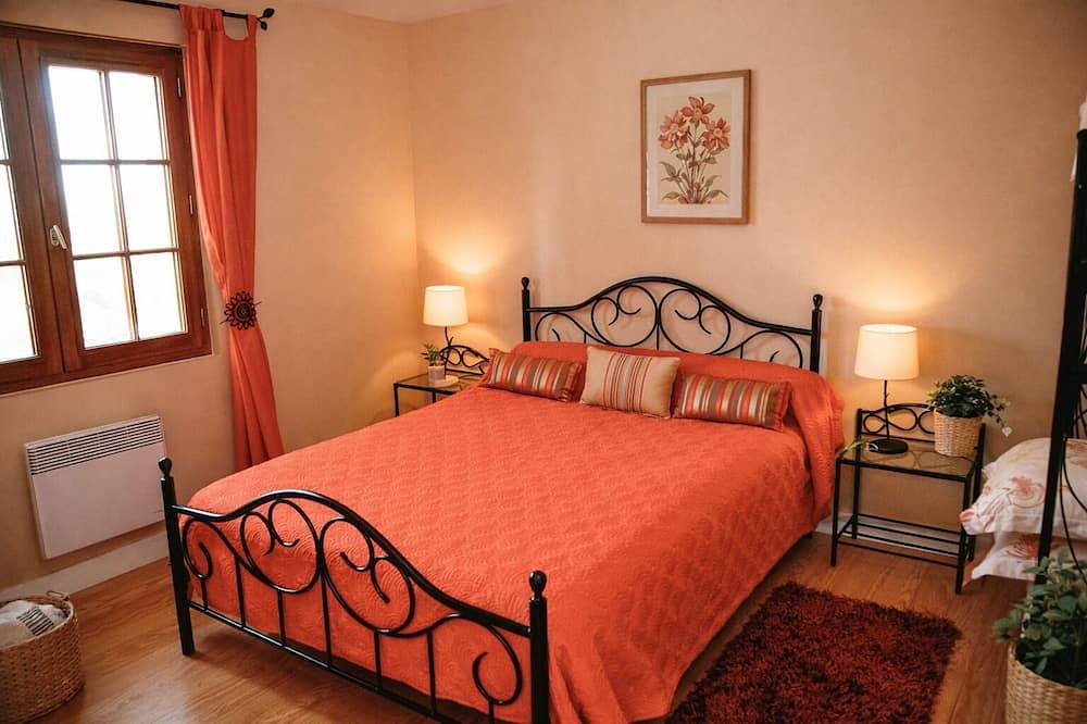 House Monbazillac, exceptional view with swimming pool 2 - 4 persons in Monbazillac, Périgord Pourpre