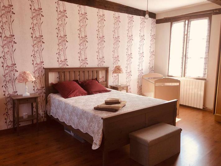 Gîte pour 4 personnes, avec vue ainsi que jardin et piscine, animaux acceptés à Lisle-sur-Tarn - 2