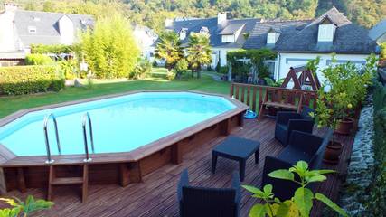 Gîte pour 6 personnes, avec piscine ainsi que jardin et terrasse dans les Hautes-Pyrénées