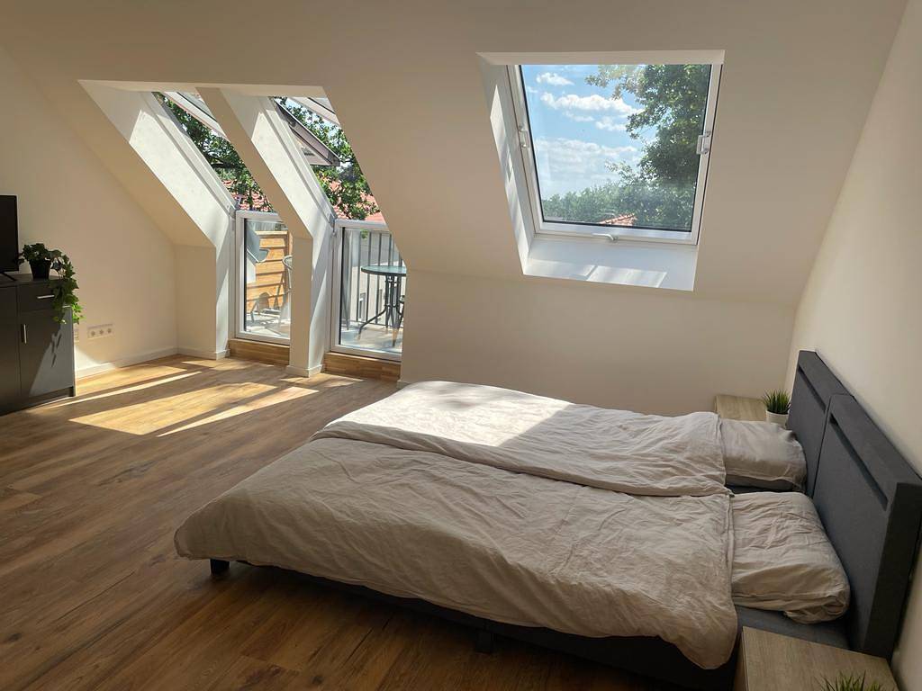 Ganze Wohnung, Ferienwohnung für 2 Personen mit Balkon/Terrasse in Dahlwitz-Hoppegarten, Hoppegarten