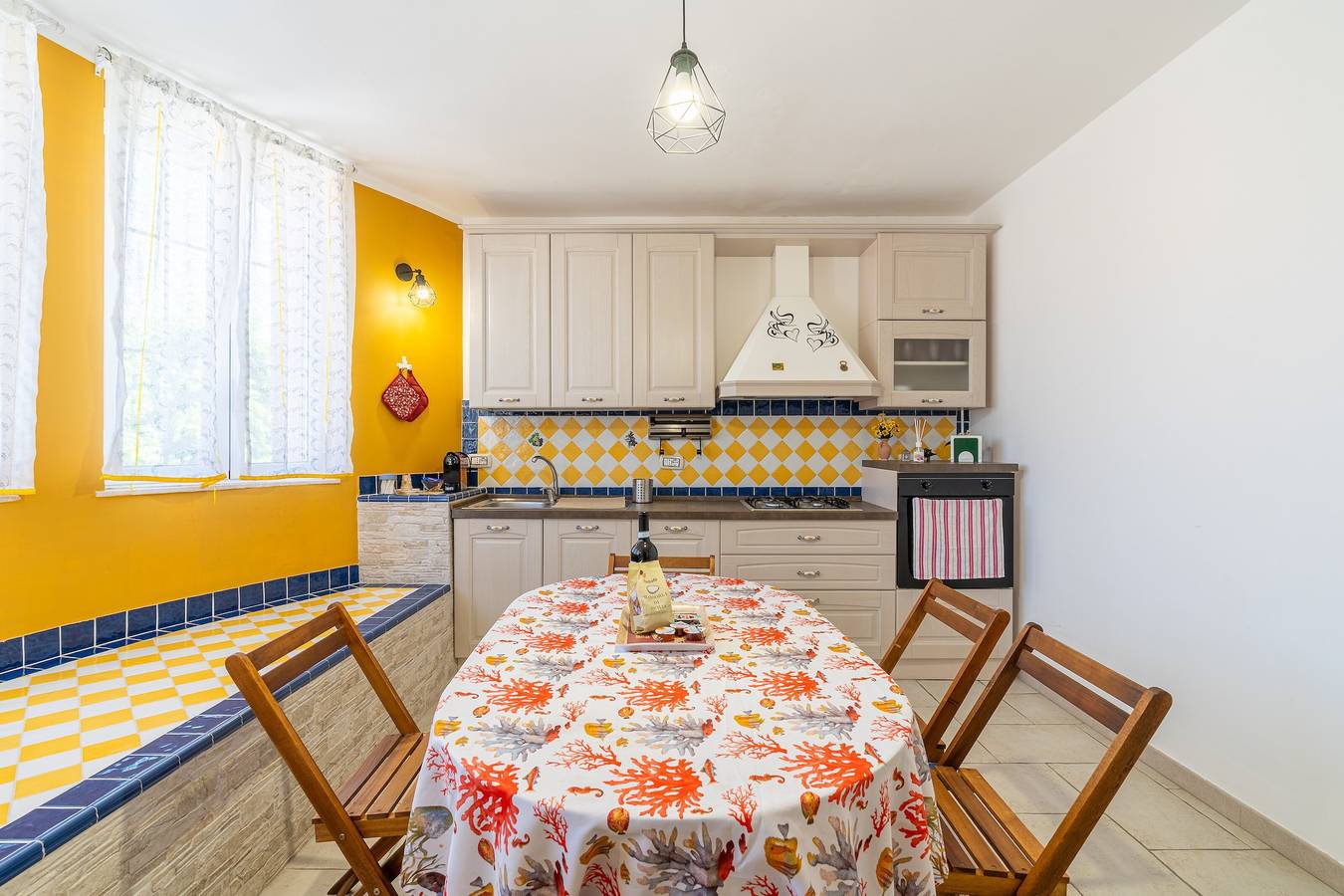 Hel lägenhet, Apartment 'Magnolia' with Pool, Wi-Fi and Air Conditioning in Arenella, Syrakusa