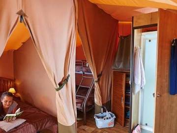 Glamping for 5 People in Peyrillac-et-Millac, Périgord Noir, Photo 4