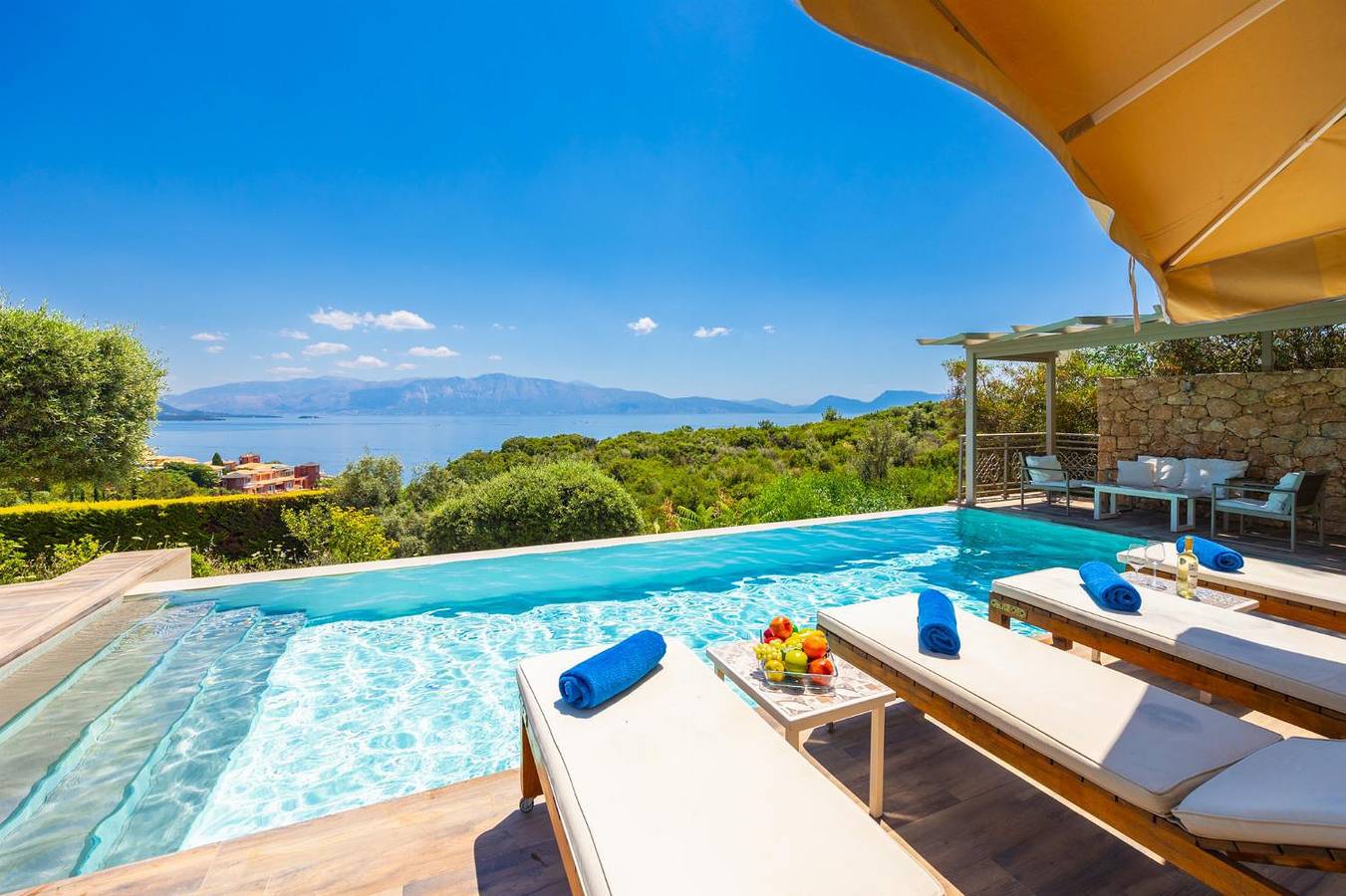 Villa Melanthi in Nikiana, Alexandros