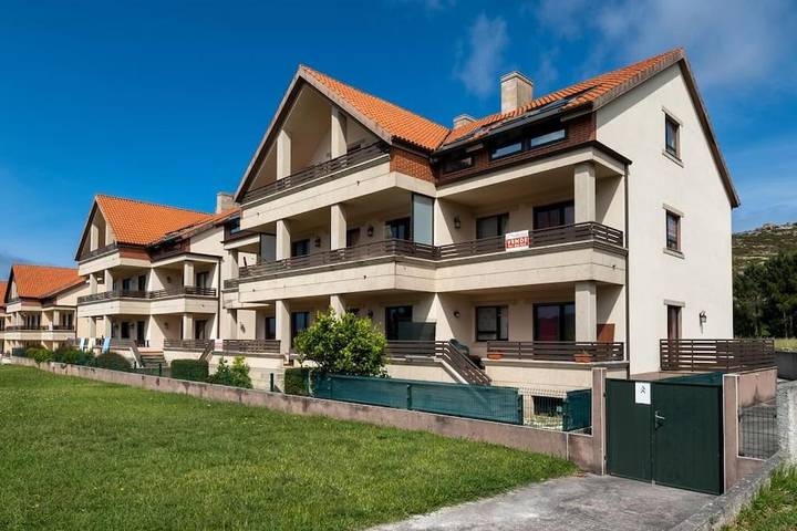 Ferienwohnung für 5 Personen, mit Pool und Ausblick sowie Terrasse und Garten - 1