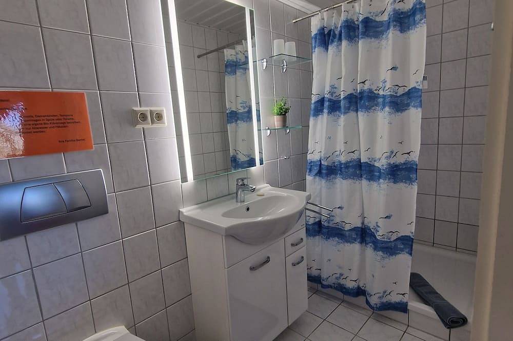 Idyllically situated apartment with a view not far from the seaside resorts in Gothensee, Benz