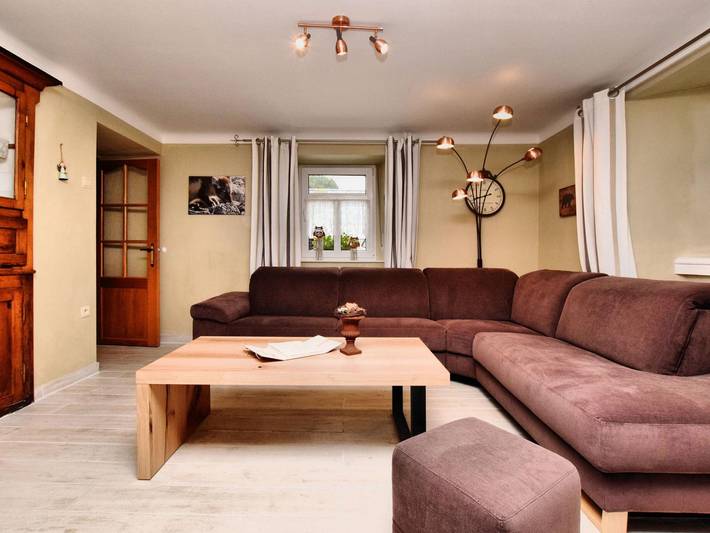 Spacious holiday home in Ouren with infrared sauna in Burg-Reuland, Lüttich und Umgebung