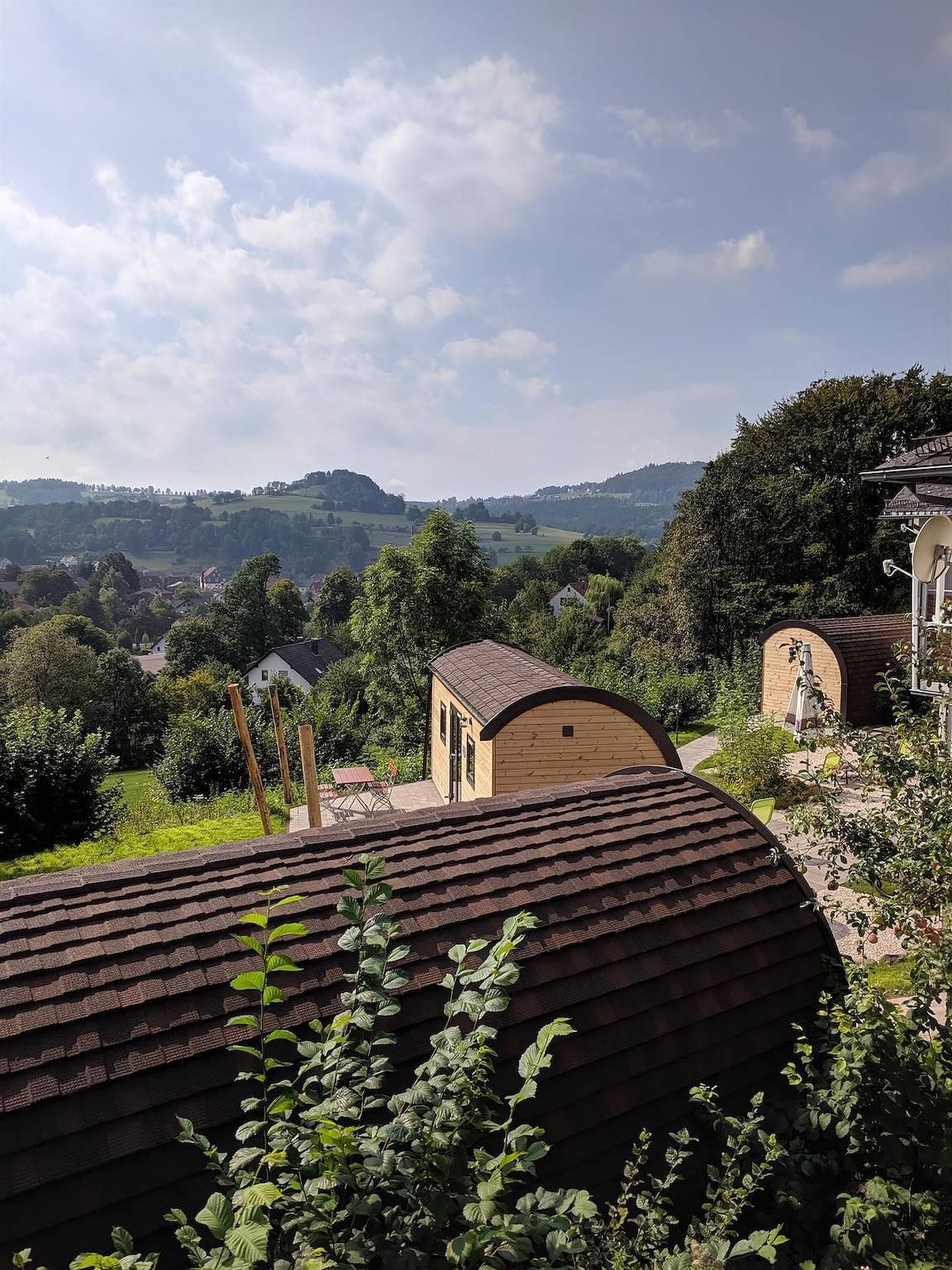Ganze Ferienwohnung, Dz mit Dusche/Wc/Tv und Balkon in Poppenhausen, Rhön-Hessen