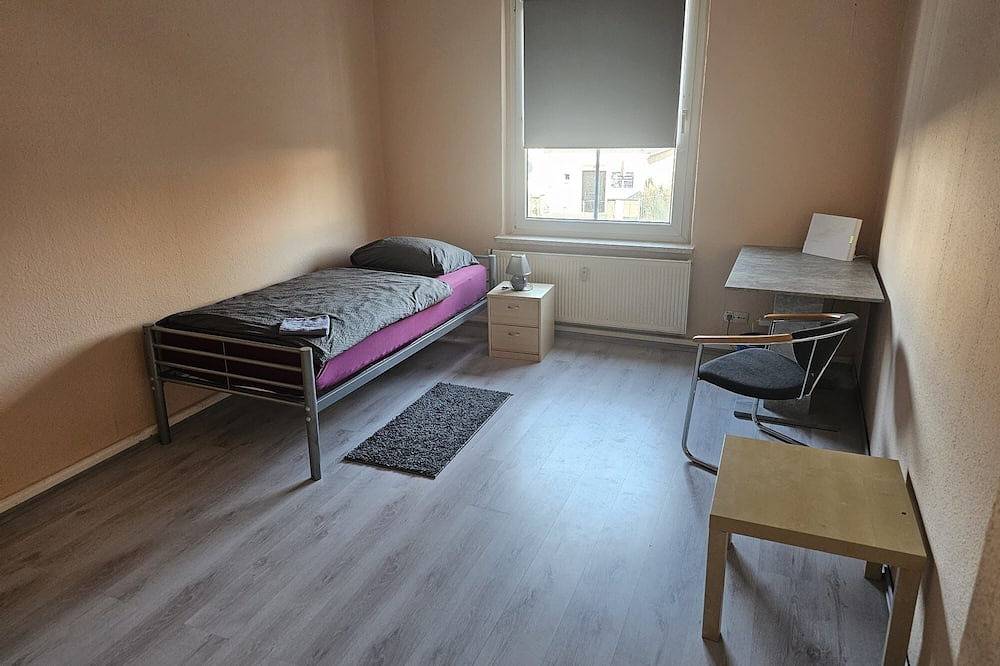 Ganze Wohnung, Ferienwohnung/App. für 3 Gäste mit 80m² in Leuna in Leuna, Saale-Unstrut