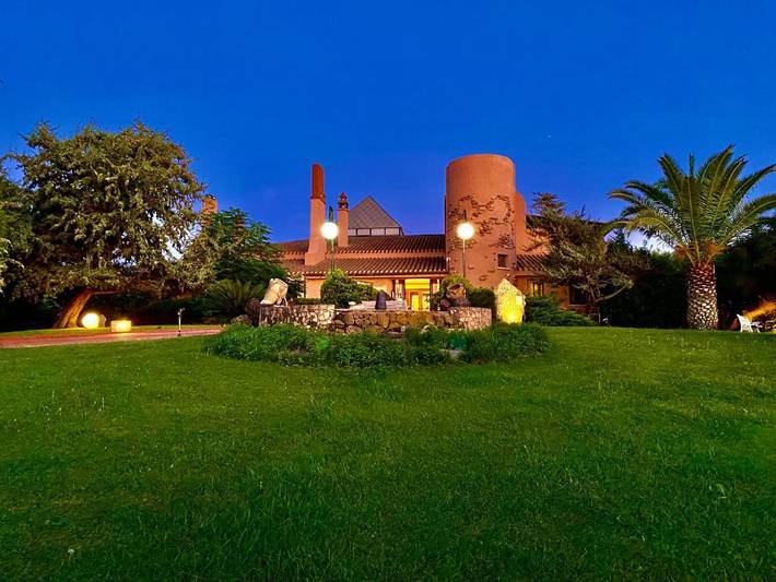 Appartamento per 2 persone, con giardino e terrazza nonché piscina a Quartucciu