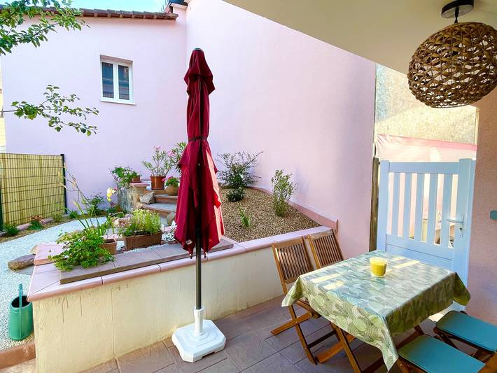 Ganze Wohnung, Ferienwohnung für 4 Personen mit Terrasse in Horbourg-Wihr, Colmar und Umgebung