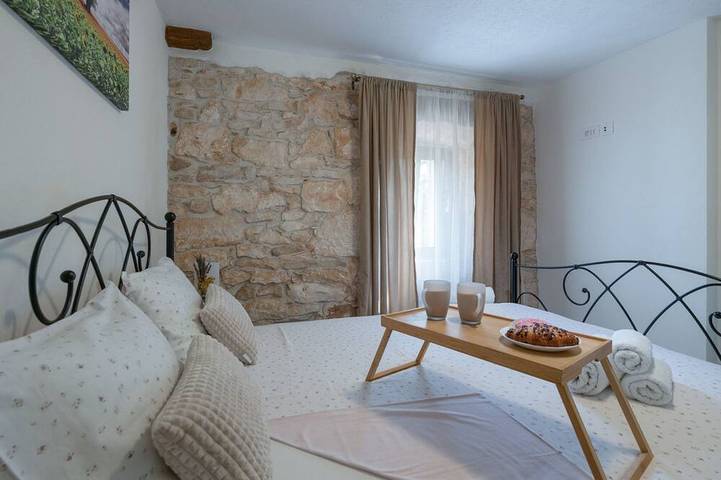 Typisch istrisches Steinhaus Brnistra in Rakalj in Marčana, Südküste Istrien
