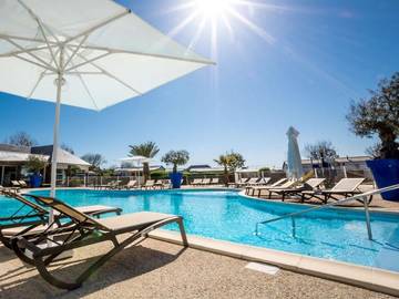 Mobil home pour 2 personnes, avec sauna et jacuzzi à Langrune-sur-Mer