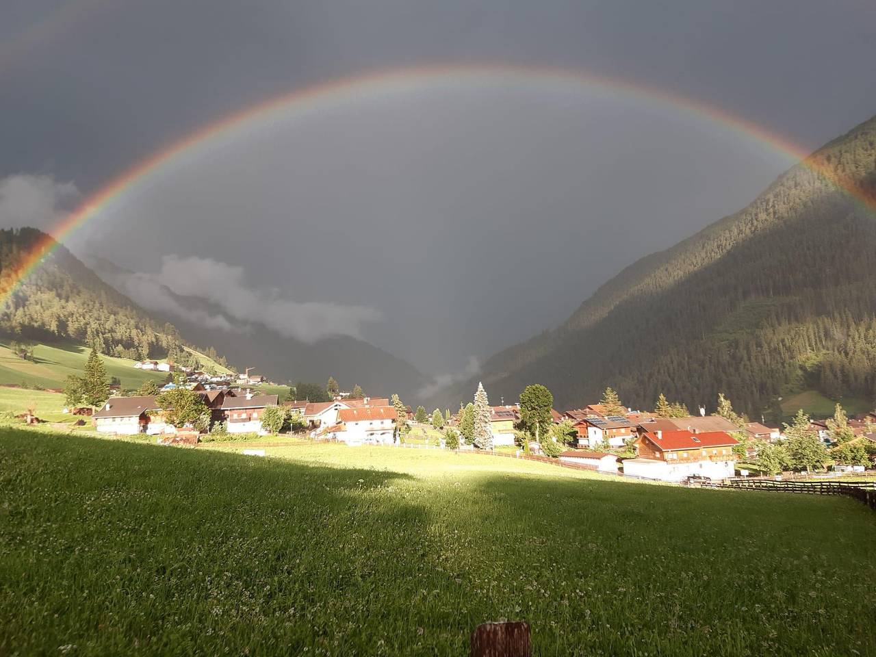 Ganze Ferienwohnung, "Abendrot" Apartment/1 Schlafraum in Virgen, Bezirk Lienz