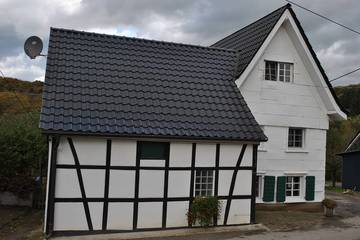 Ferienhaus für 7 Personen, mit Garten in Burscheid