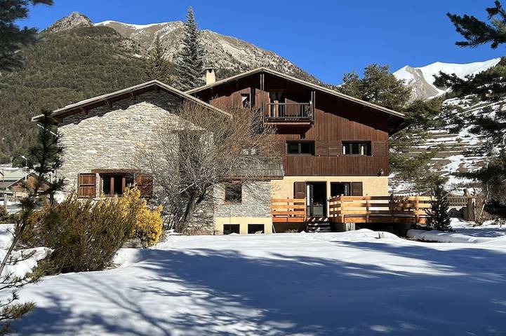 Chalet pour 12 personnes, avec balcon et jardin