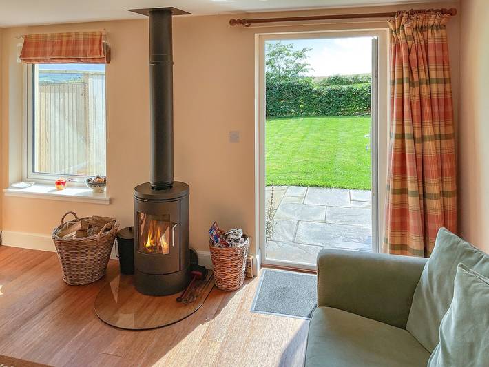 Log cabin for 4 people, with garden, with pets the Scottish Borders
