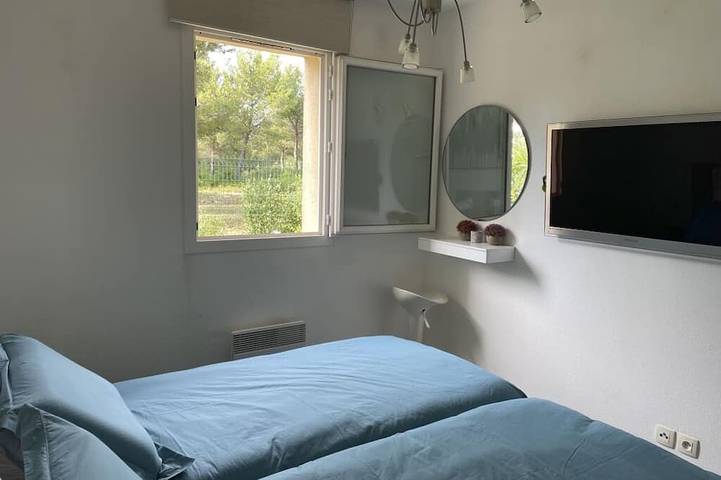 Ganze Wohnung, 2 Zimmer – Ruhe und Komfort – 300m vom Meer – Pool, garten, terrasse, parkplatz in Martigues, Mittelmeerküste (Frankreich)