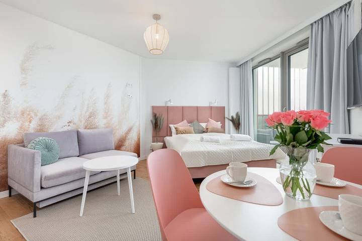 Studio für 3 Personen, mit Sauna und Balkon/Terrasse sowie Pool, kinderfreundlich in Pobierowo