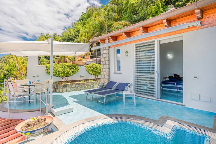 Ferienwohnung für 2 Personen, mit Meerblick und Terrasse sowie Pool auf Ischia - 2
