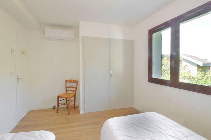 Location de vacances pour 8 personnes, avec Balcon à Viviers-du-Lac - 4