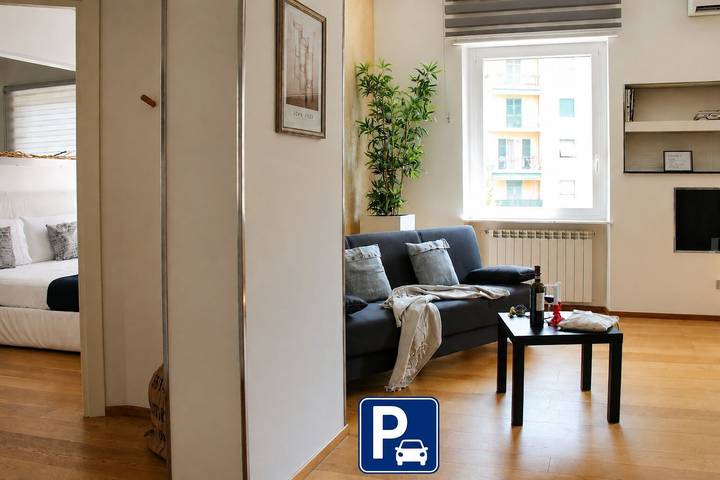 Appartamento intero, Confort & Relax – Jacuzzi, Parcheggio e Aeroporto a 5 minuti in Genova (Città), Genoa