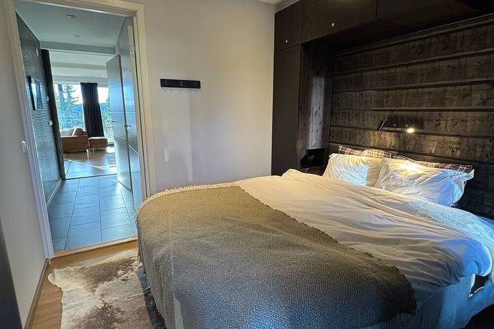 Charming 3-bedroom chalet perfect for your getaway, ski in/out, sauna, views in Are, Jämtland
