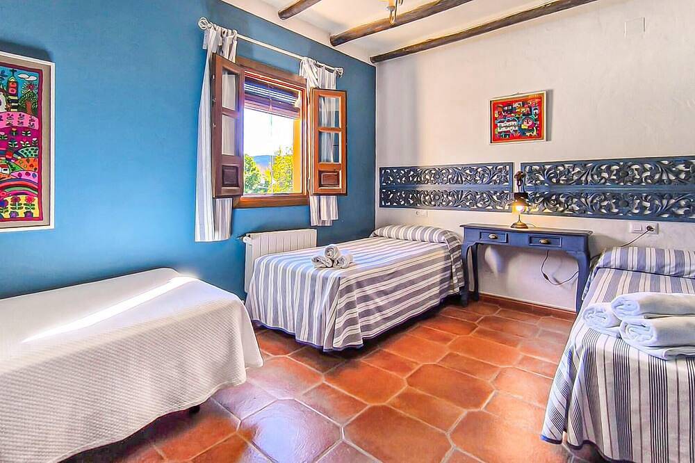 Gorgeous home in Almedinilla in Venta las Navas, Almedinilla