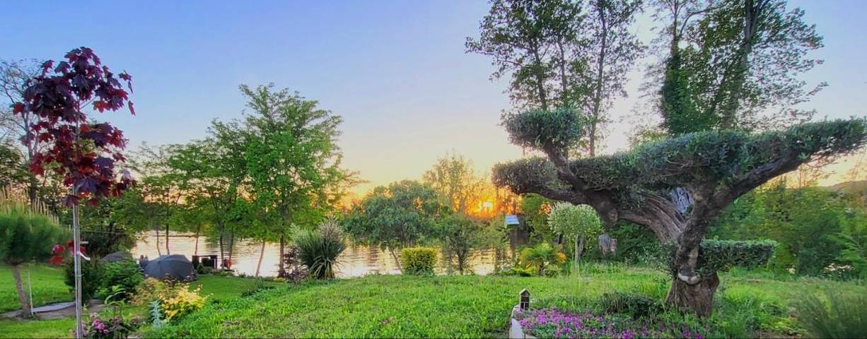 Location de vacances pour 8 personnes, avec jacuzzi ainsi que terrasse et jardin à Aiguillon - 2