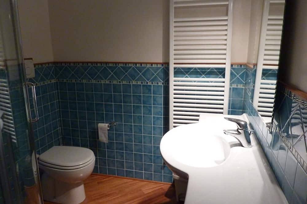 Ganze Wohnung, Luxus-Apartment mit Balkonblick in der Altstadt in Spoleto, Perugia Provinz