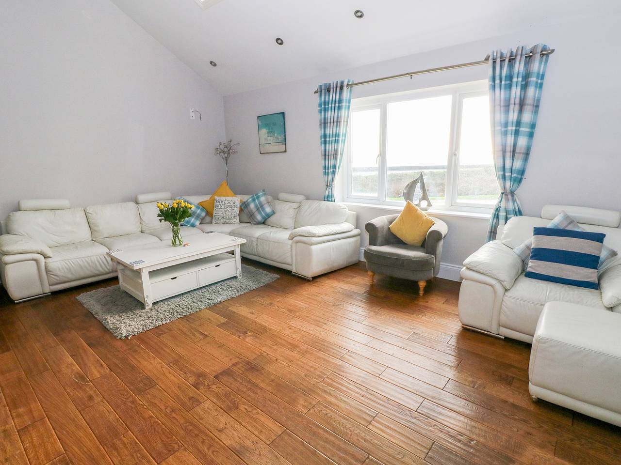 Swn y mor in Amroth, Pembrokeshire