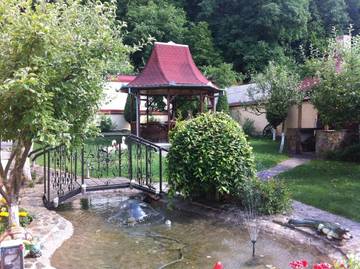 Gîte pour 2 personnes, avec vue ainsi que sauna et jardin, adapté aux familles dans Poiana Brasov - Brasov