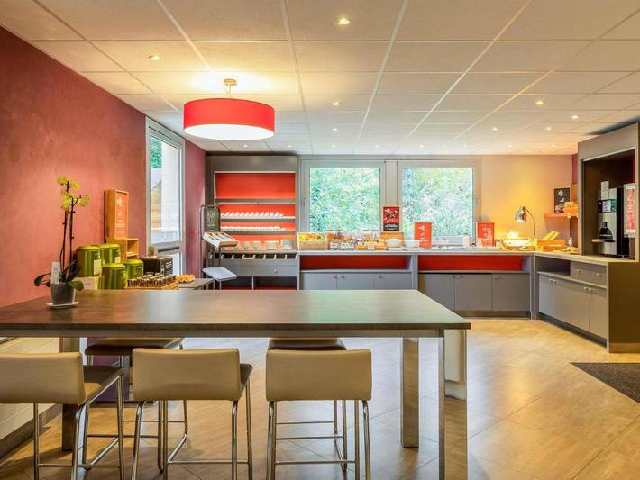 Hôtel pour 2 personnes, avec terrasse à Jouy-en-Josas - 3