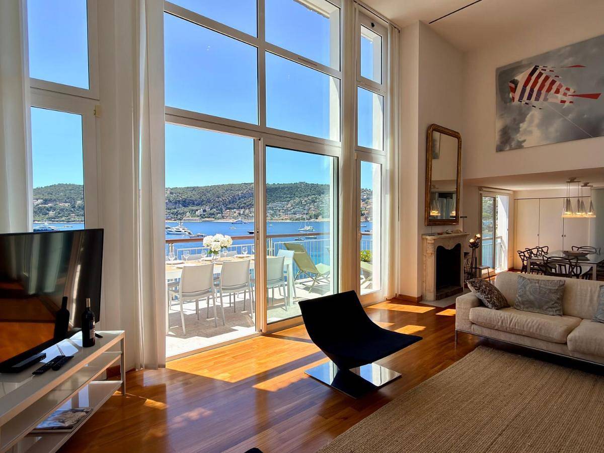 Cap-Ferrat Waterfront Villa-Private Sea Access in Saint-Jean-Cap-Ferrat, Côte méditerranéenne (France)