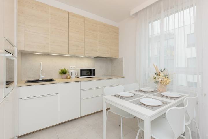 Entire apartment, Cozy Apartment | Balcony, Parking and Workspace in Piaseczno, Masovia