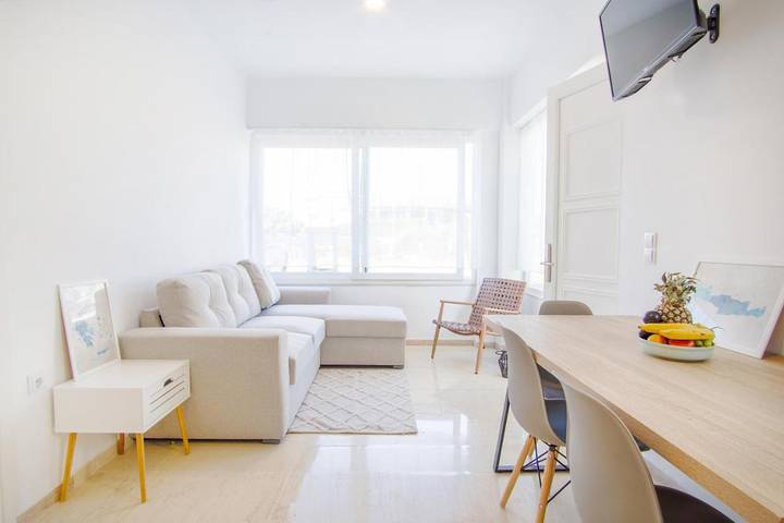 Appartement de vacances pour 4 personnes, avec Terrasse et Jardin ainsi que Piscine et Vue