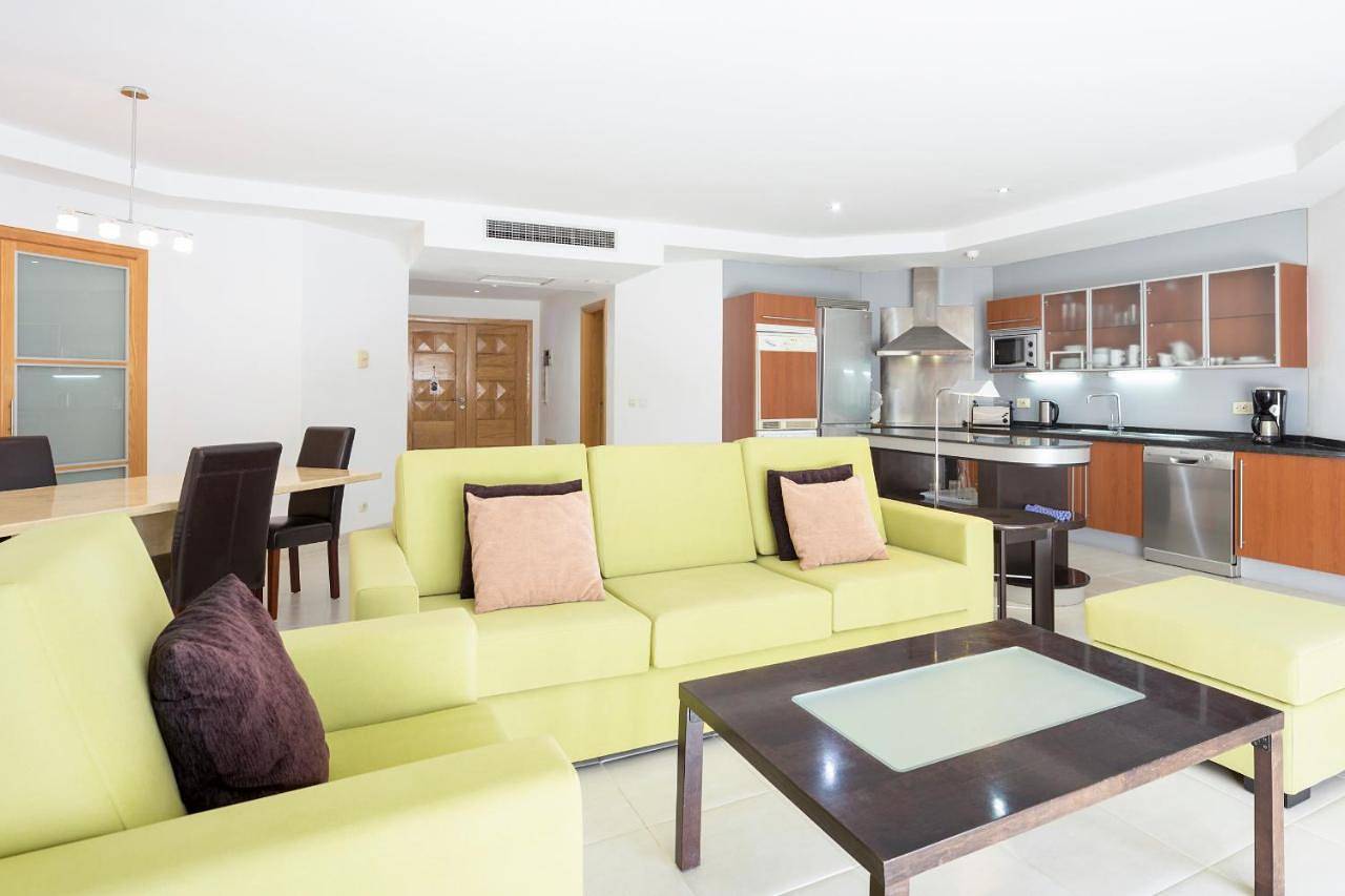 Atlas Suites Tenerife by Enjoyahome in Los Cristianos, Arona
