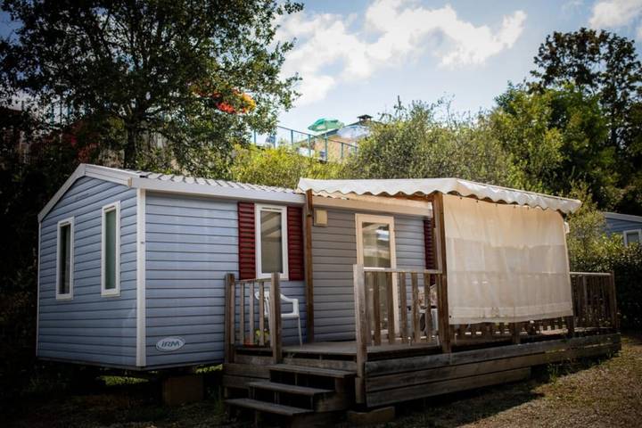 Mobil home pour 4 personnes, avec bassin pour enfant à Gourdon - 4